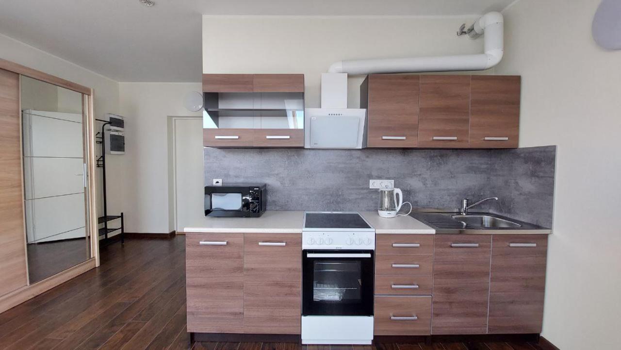 Apartments Near Noblessner Талин Екстериор снимка